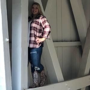 Meet your Posher, Brianna